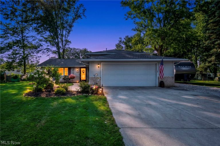 5872 Emerald Street, North Ridgeville, OH - Photo 2