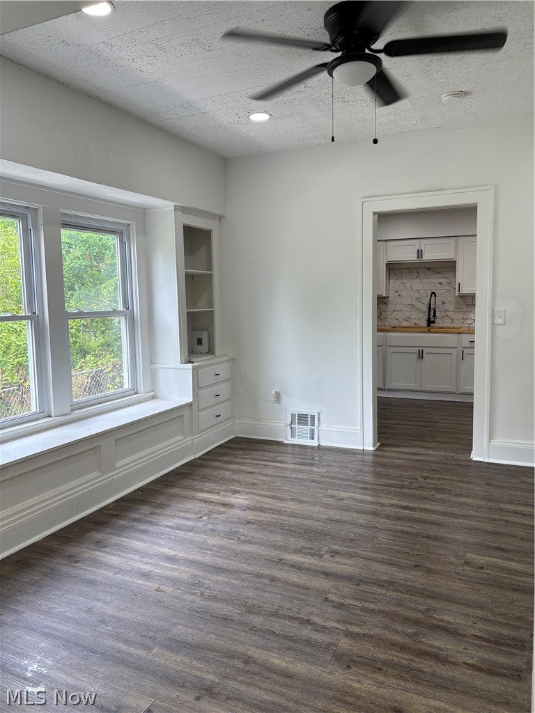 3593 131st Street, Cleveland, OH - Photo 4