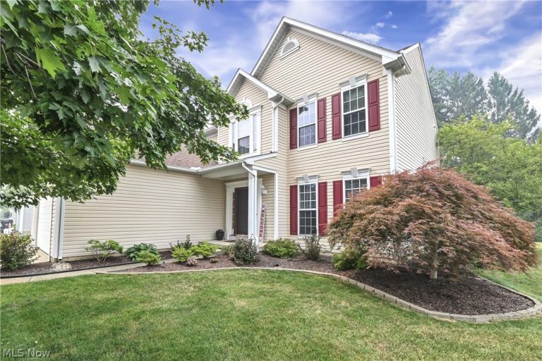 34900 Clear Creek Drive, North Ridgeville, OH - Photo 4