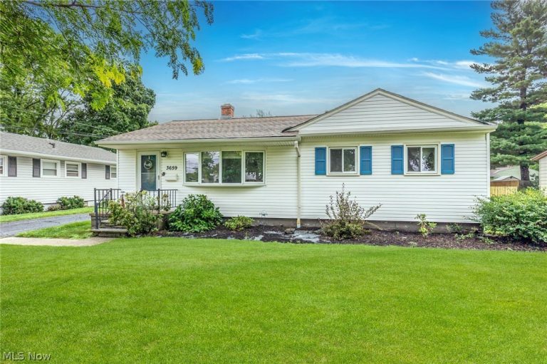 3659 232 Street, North Olmsted, OH, 44070