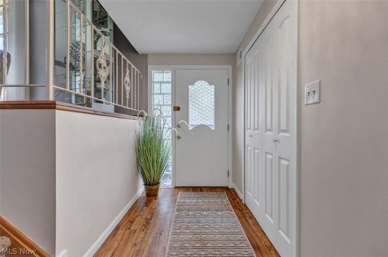 26 Brune Drive, Bedford, OH - Photo 4