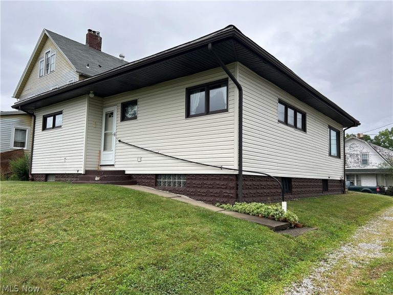 433 Park Avenue, Cadiz, OH - Photo 4