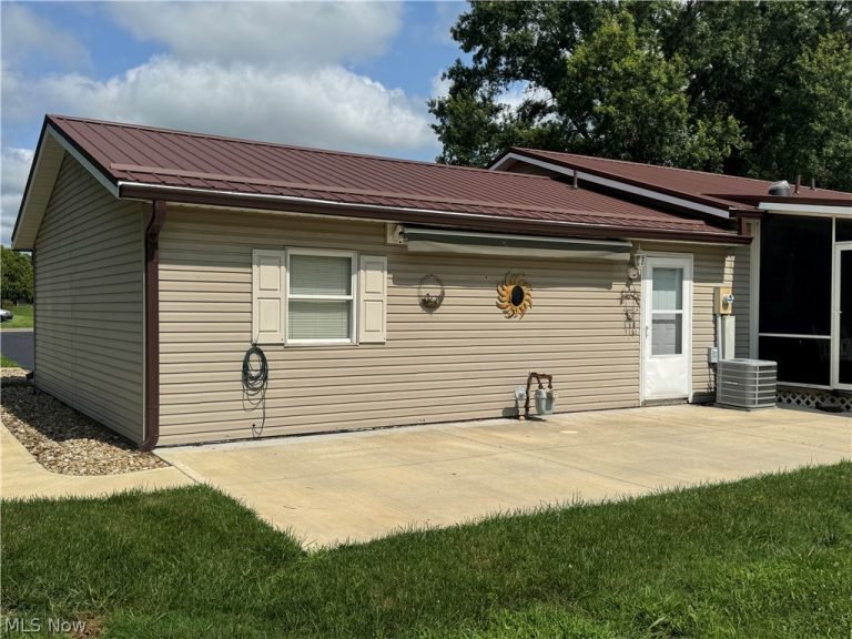 6220 Southview Drive, Nashport, OH - Photo 4