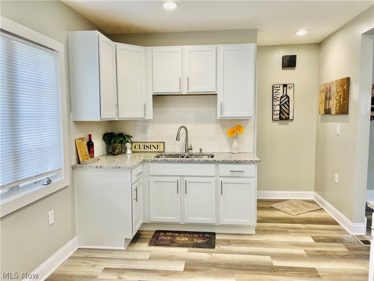 10914 Fidelity Avenue, Cleveland, OH - Photo 5