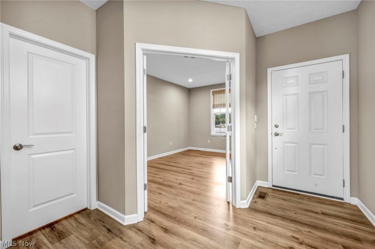6244 Cardinal Meadow Court, Mentor, OH - Photo 8