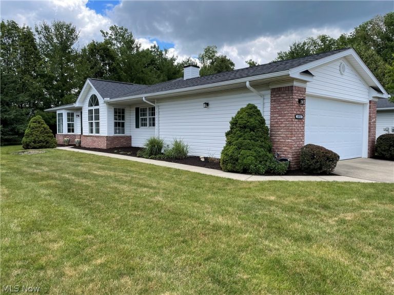 18511 Woodhaven Drive, Strongsville, OH, 44149