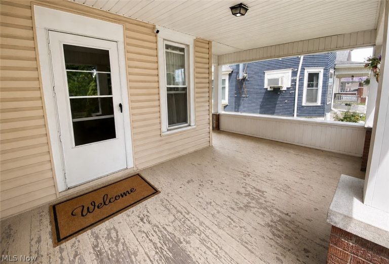 526 Grant Street, Ashland, OH - Photo 2