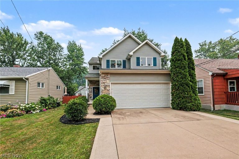 145 Vineyard Road, Avon Lake, OH - Photo 2