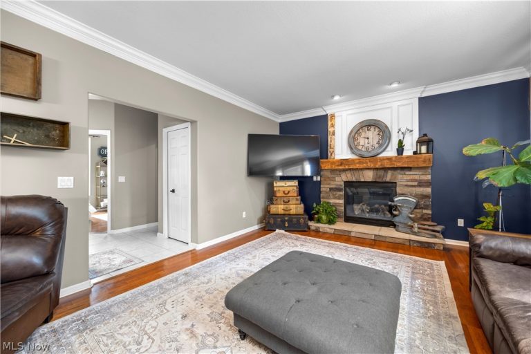 9267 Victoria Lane, North Ridgeville, OH - Photo 5