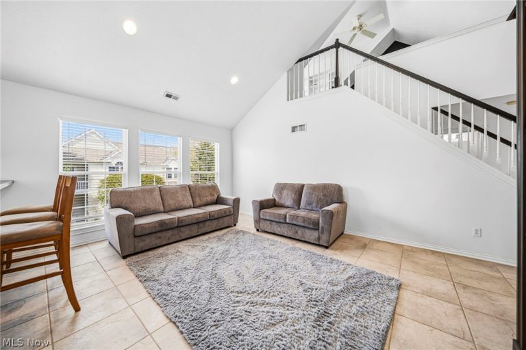 351 Legend Court #C, Highland Heights, OH - Photo 3