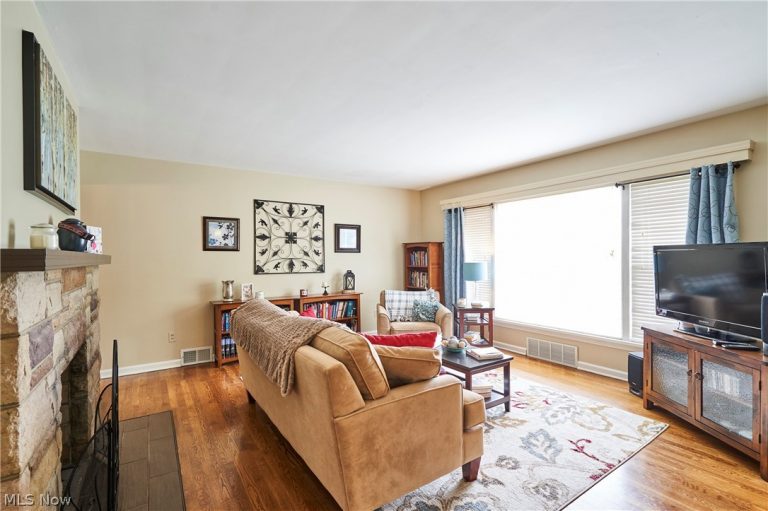 2388 17th Street, Cuyahoga Falls, OH - Photo 4