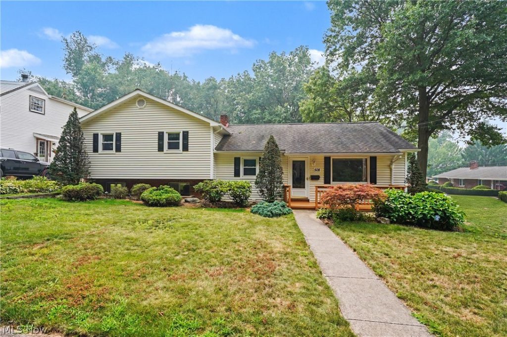 508 Loomis Avenue, Cuyahoga Falls, OH