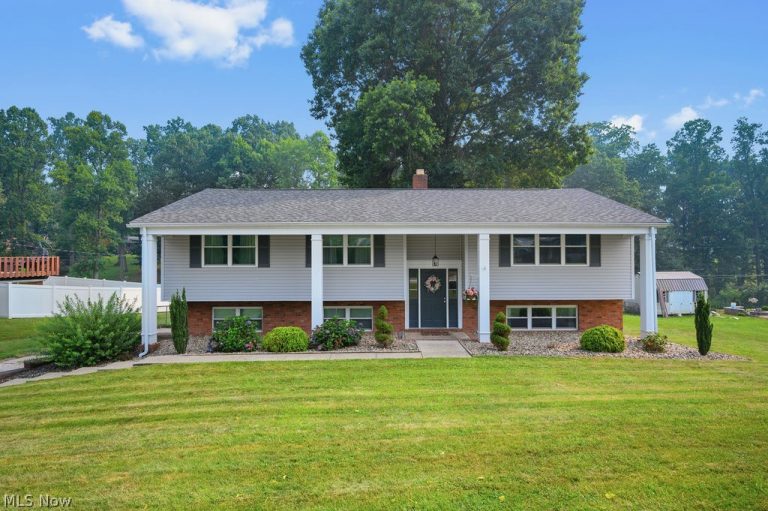122 Oak Drive, Parkersburg, WV, 26104