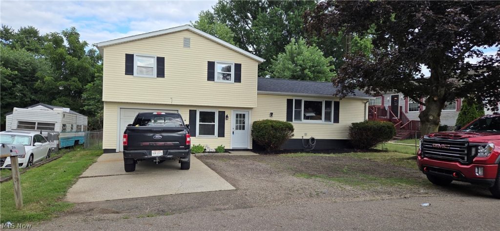 214 Stewart Avenue, Massillon, OH