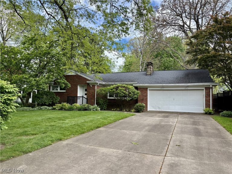 319 Bachtel Street, North Canton, OH, 44720