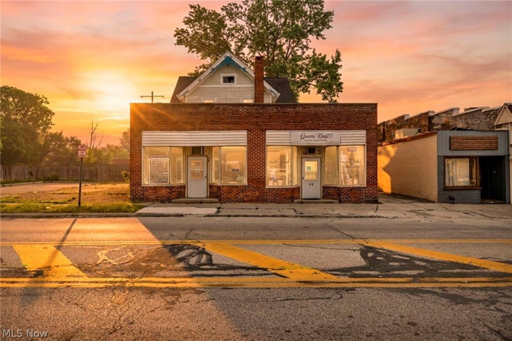 16 Columbus Street, Bedford, OH
