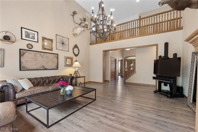 5229 Waterbridge Drive, North Royalton, OH - Photo 8