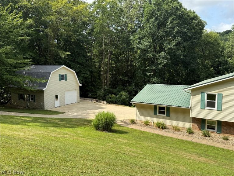 2699 Ruswil Drive, Millersburg, OH - Photo 2