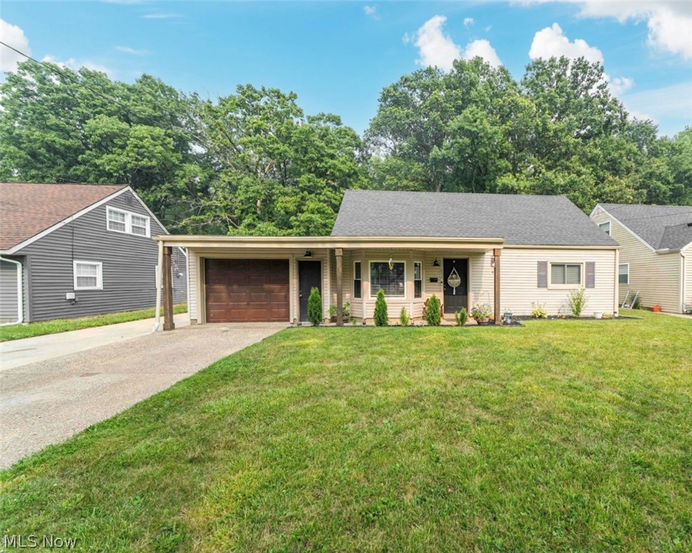632 Irving Park Boulevard, Sheffield Lake, OH