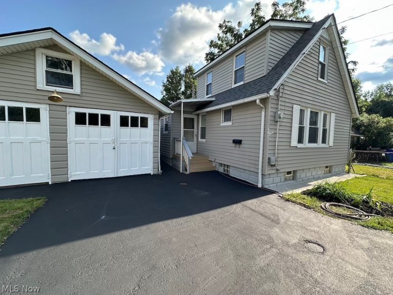 4213 Stickney Avenue, Cleveland, OH - Photo 3