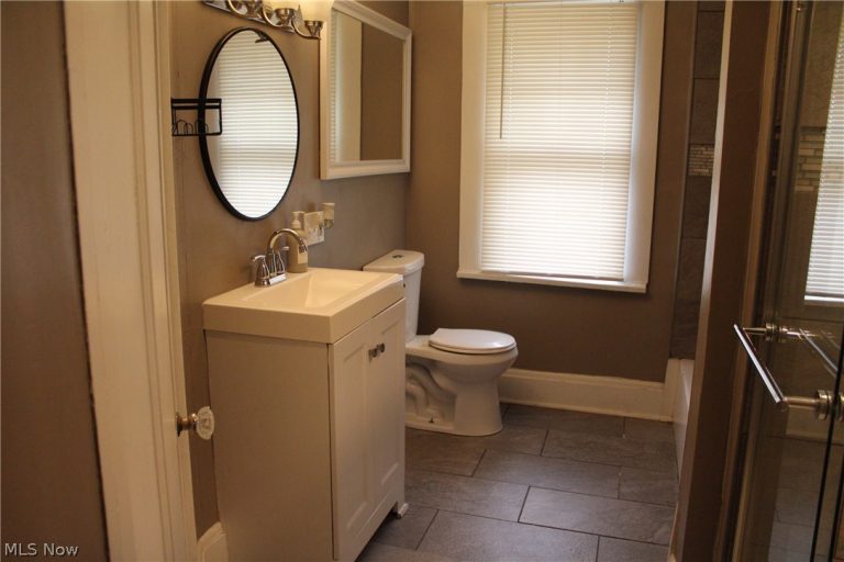9501 Shakespeare Parkway, Cleveland, OH - Photo 4