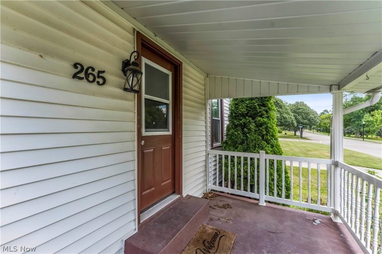 265 Main Street, Brewster, OH - Photo 3