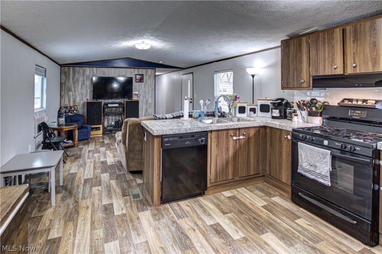 360 Main Street #647, West Salem, OH - Photo 8