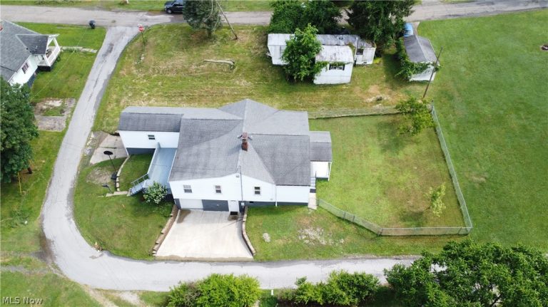 103 Jefferson Street, St Clairsville, OH - Photo 8