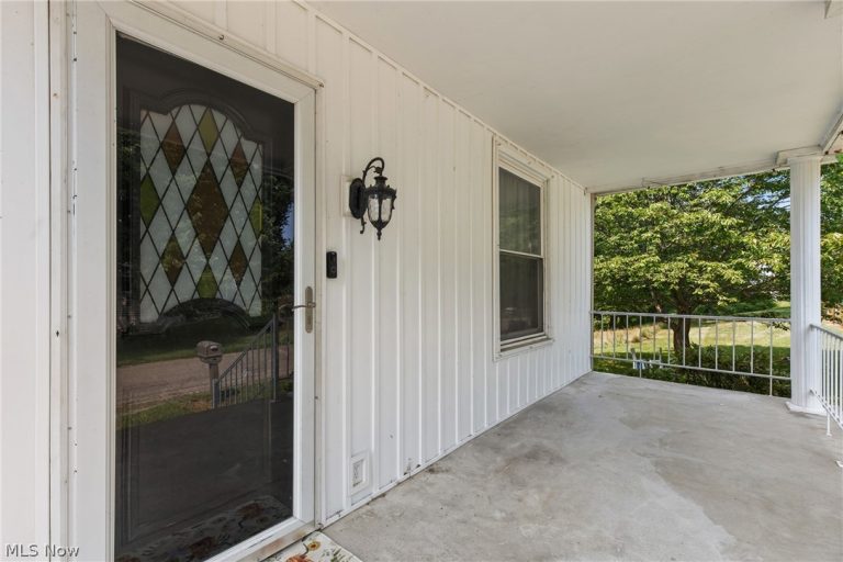 67662 Broadway Avenue, Bridgeport, OH - Photo 4