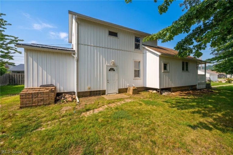 368 4th Drive, New Philadelphia, OH - Photo 8