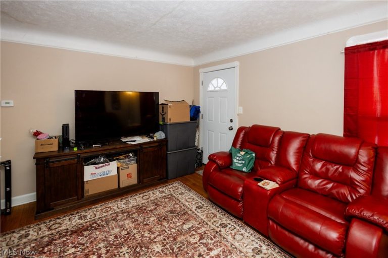 355 257th Street, Euclid, OH - Photo 6