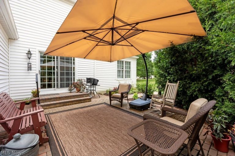 38 Oakwood Drive, Westfield Center, OH - Photo 2