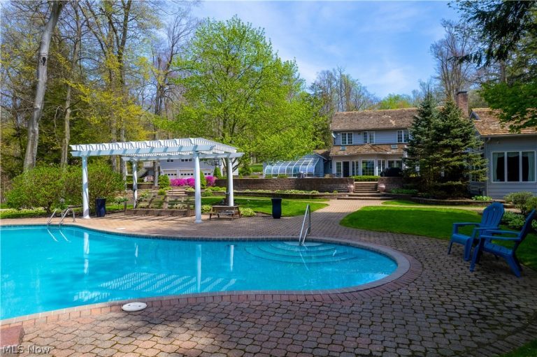 1160 Fox Hill Drive, Gates Mills, OH - Photo 4