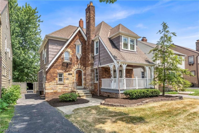 3581 Tullamore Road, University Heights, OH, 44118