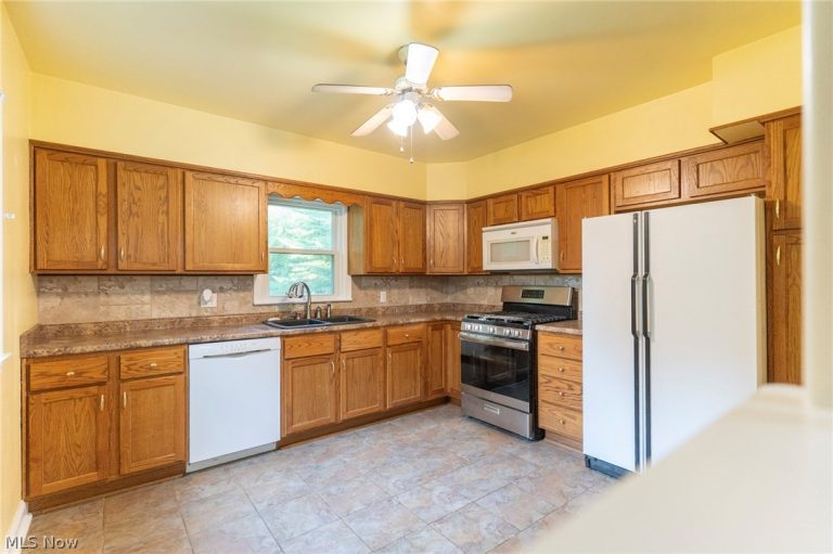 5510 Park Road, Leavittsburg, OH - Photo 5