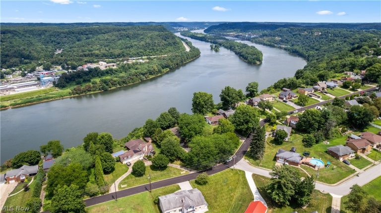 4039 PALISADES DRIVE, Weirton, WV - Photo 4