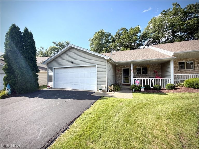 523 Wilcox Road #A, Youngstown, OH - Photo 2