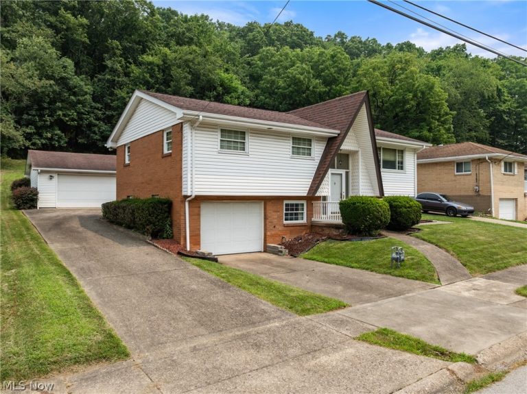 333 PATRICIA Avenue, Weirton, WV - Photo 3