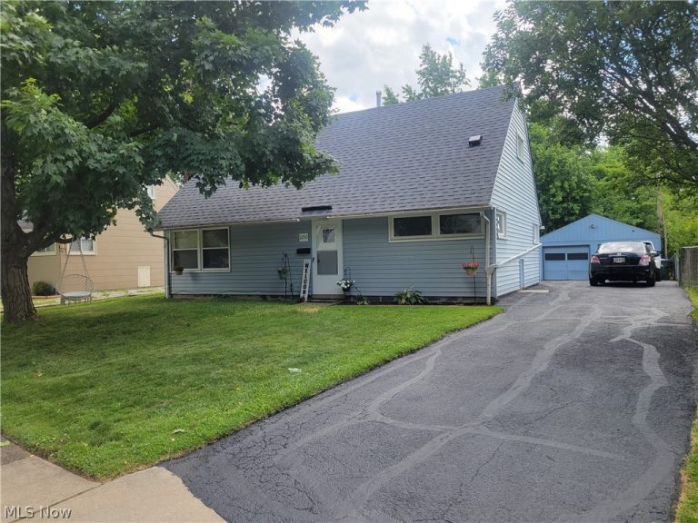 2250 Wichert Drive, Cuyahoga Falls, OH, 44221
