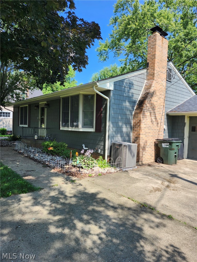 306 Beech Street, Alliance, OH - Photo 2