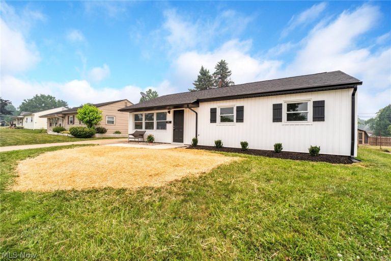 2402 Morris Avenue, Canton, OH - Photo 5