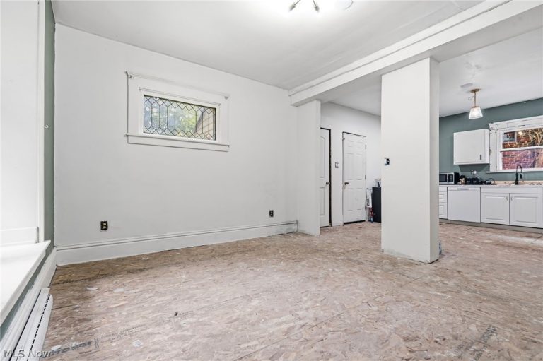 105 Harrison Street, Alliance, OH - Photo 8