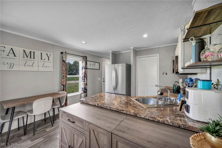 10564 Duck Creek Road, Salem, OH - Photo 6