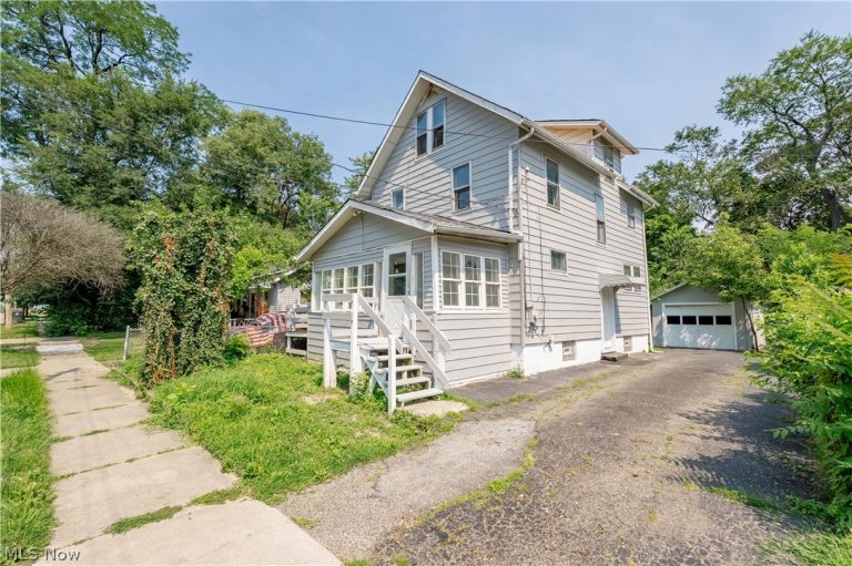 757 Baird Street, Akron, OH - Photo 3