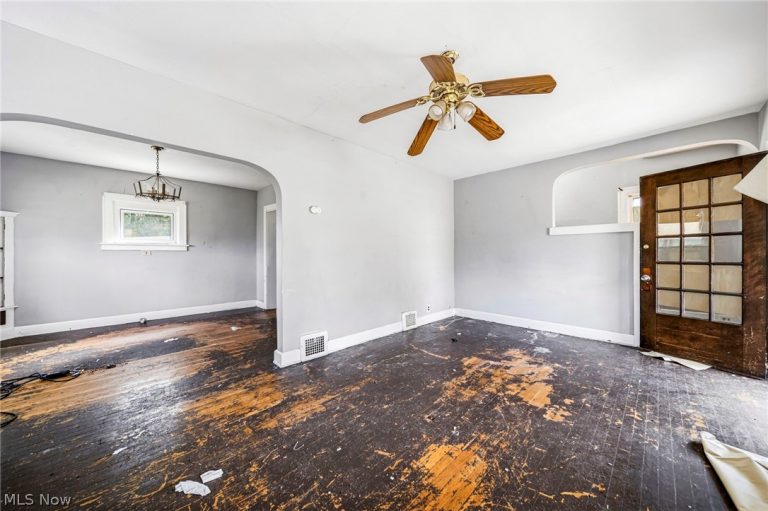 1735 Clarkstone Road, Cleveland, OH - Photo 5