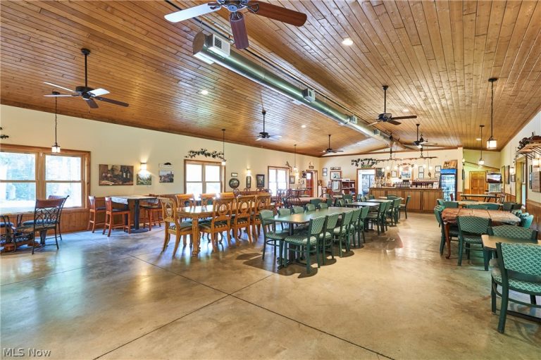 834 Clyde Hill Road, Harpersfield, OH - Photo 4