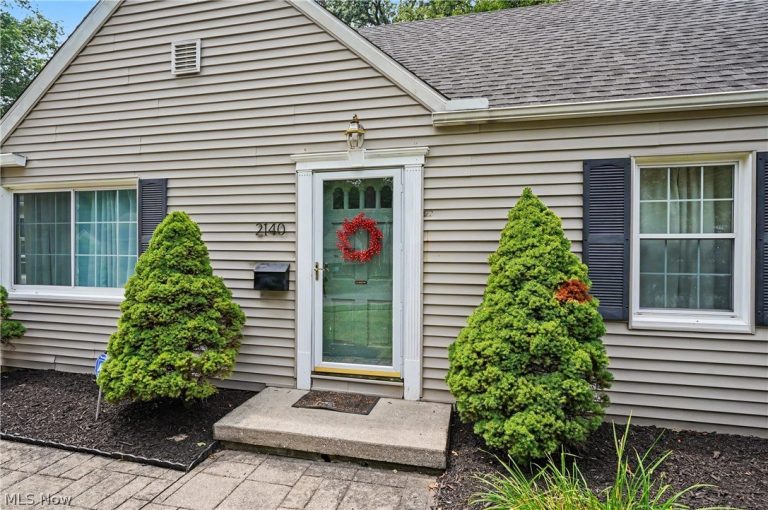 2140 14th Street, Cuyahoga Falls, OH - Photo 2