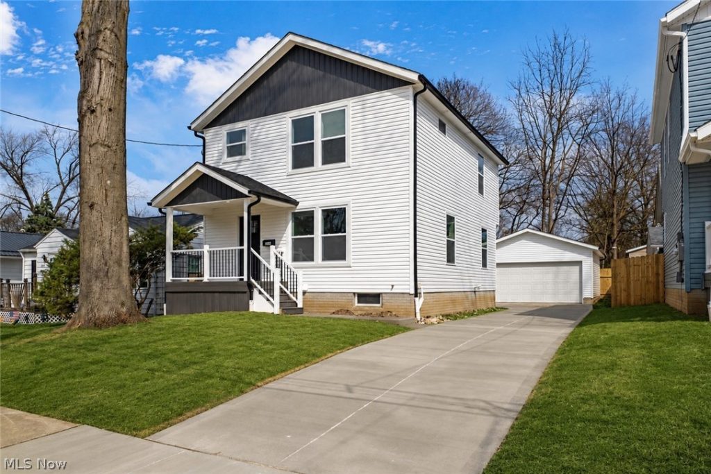 1331 Leonora Avenue, Akron, OH