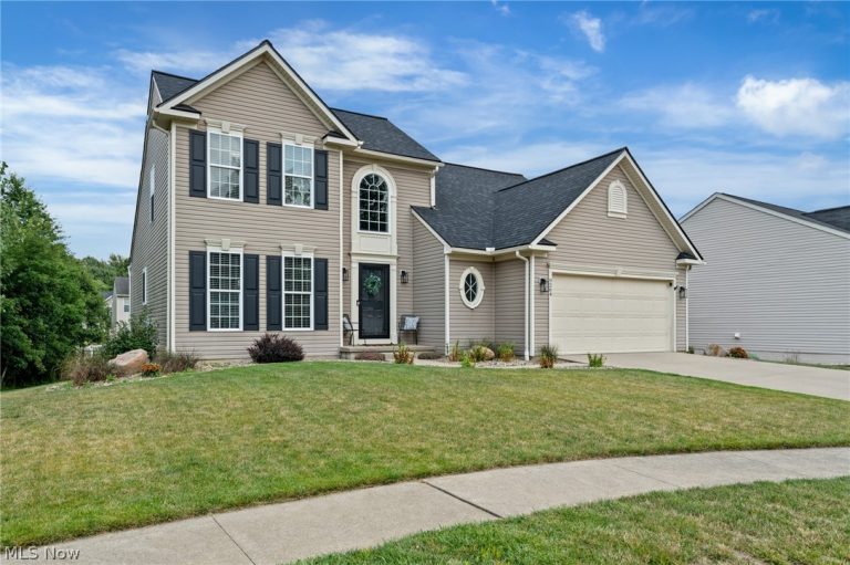9264 Wellspring Avenue, North Canton, OH - Photo 2