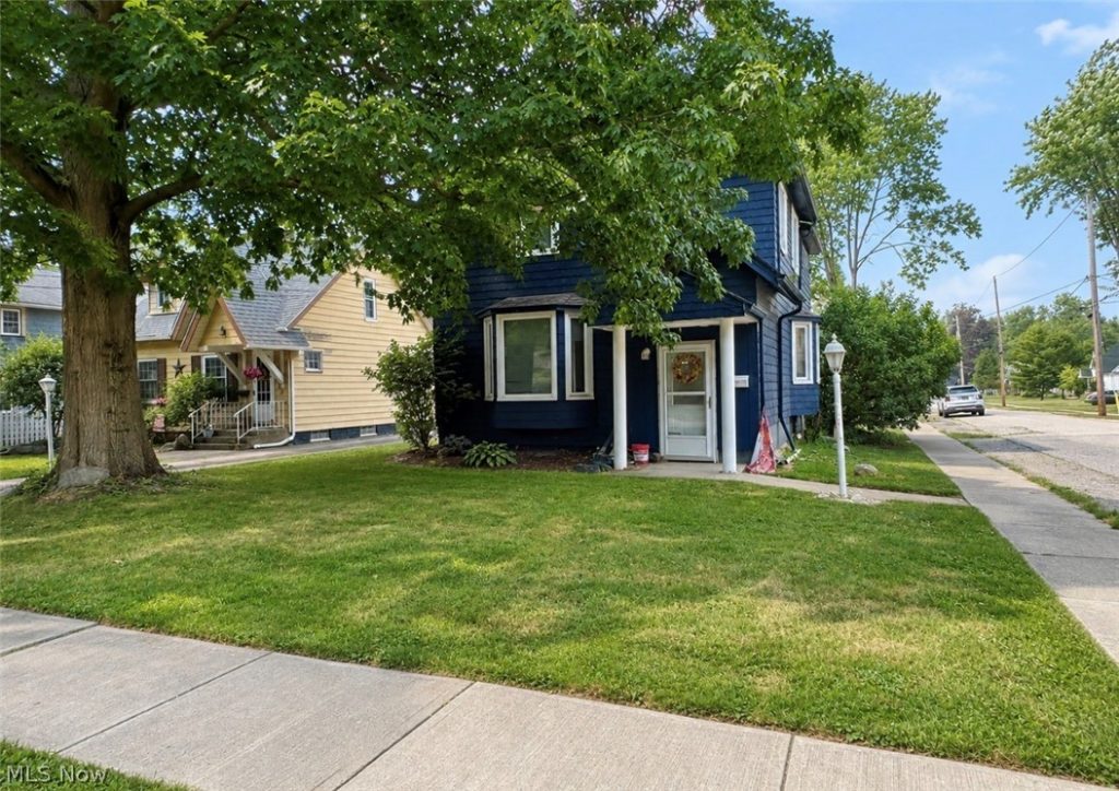 375 Rocky River Drive, Berea, OH